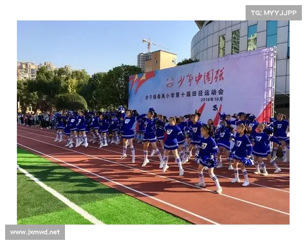 天津全运会足球赛事激战正酣绿茵场上青春飞扬梦想绽放 天津全运会足球赛事激战正酣绿茵场上青春飞扬梦想绽放